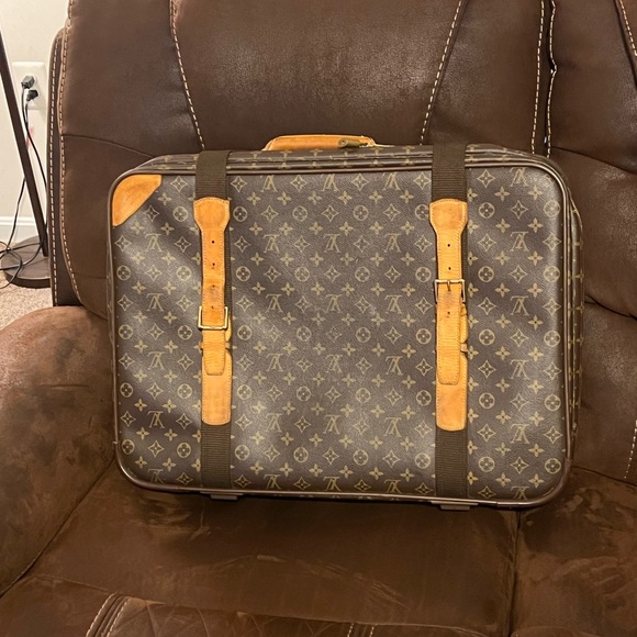 Authentic vintage  Louis Vuitton suitcase luggage unisex - Picture 3 of 8